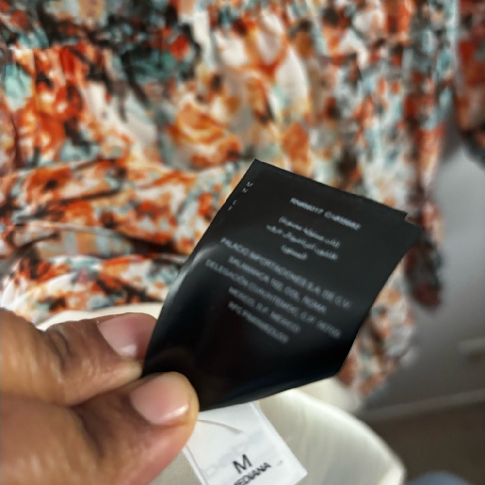BEBE | Flowy mini dress | size medium - Picture 7 of 10